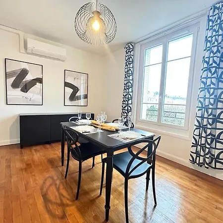 Forum Graphic Magnifique T2 Spacieux Au Centre Реймс